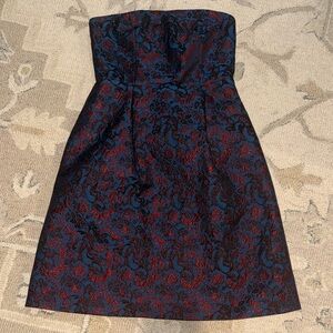 Leifnotes Strapless Satin Dress